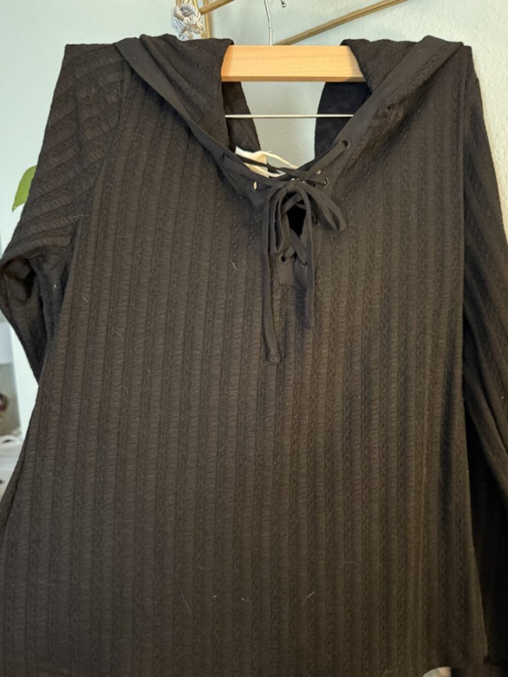 Mystree Black Textured Hooded Lace-Up Top - NWT - Size L